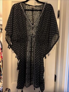 Black Patterned Women's V-Neck swim Cover Dress